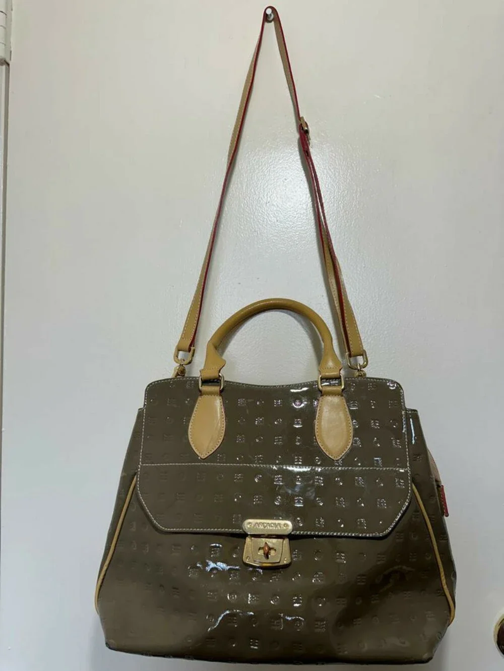 ARCADIA Italy Logo Embossed Patent Leather Satchel Top Handle Bag